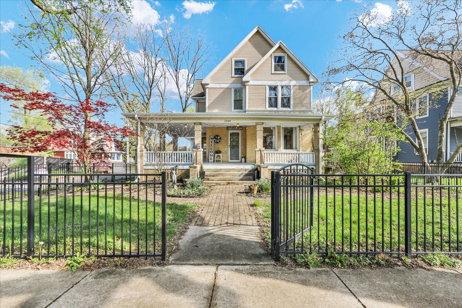 1120 W Church Street — Champaign, IL 61821