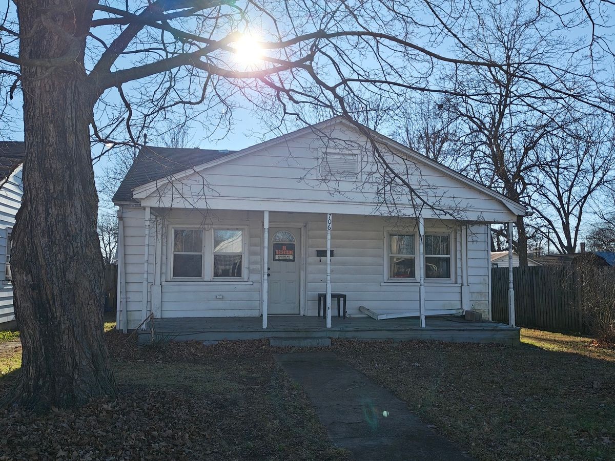 706 8th Street, Metropolis, IL 62960