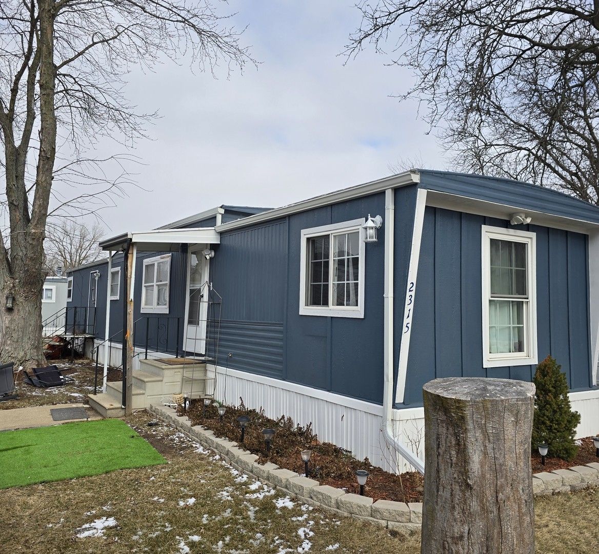 2315 Hickory Lane, Sycamore, IL 60178