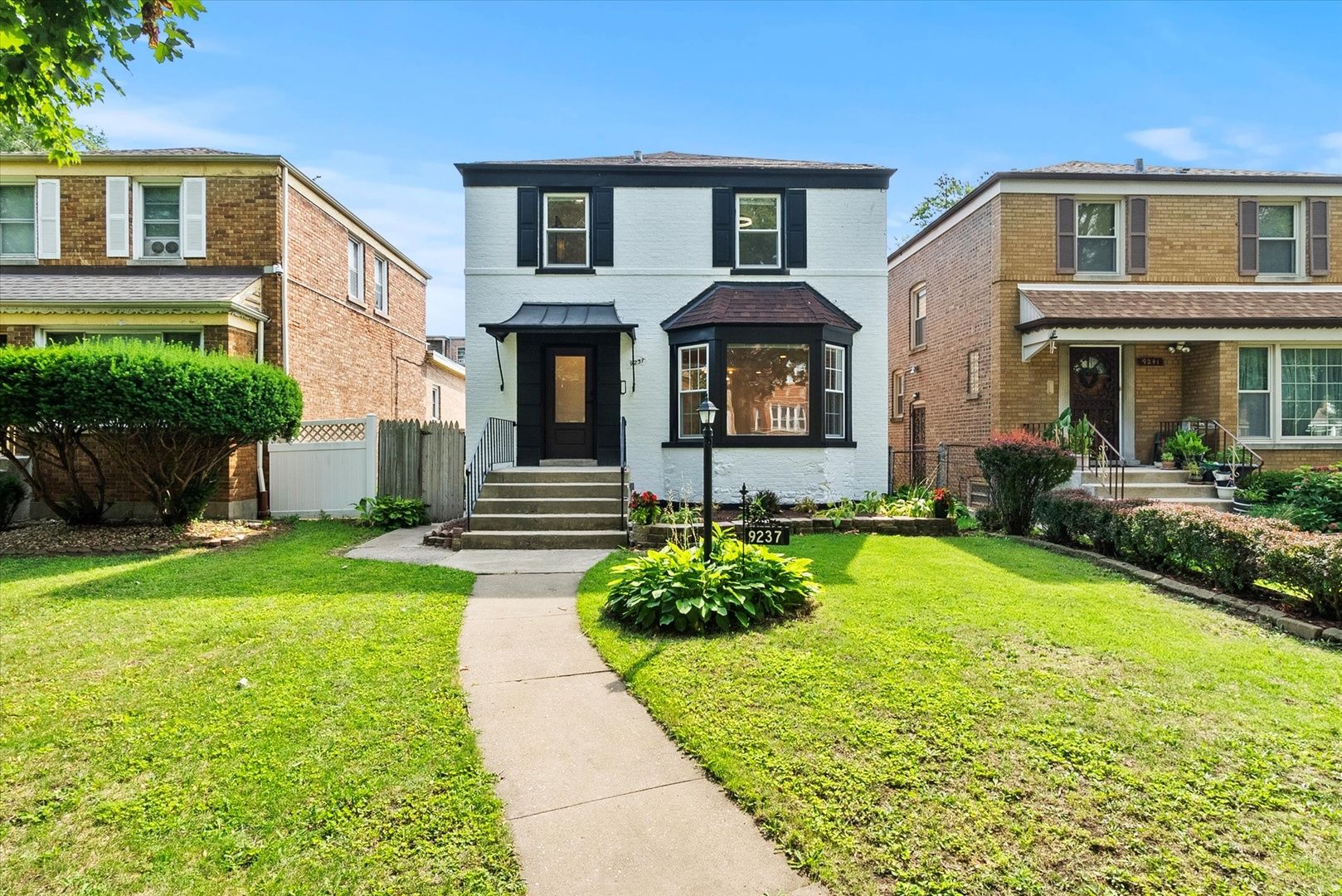 9237 S Justine Street — Chicago, IL 60620
