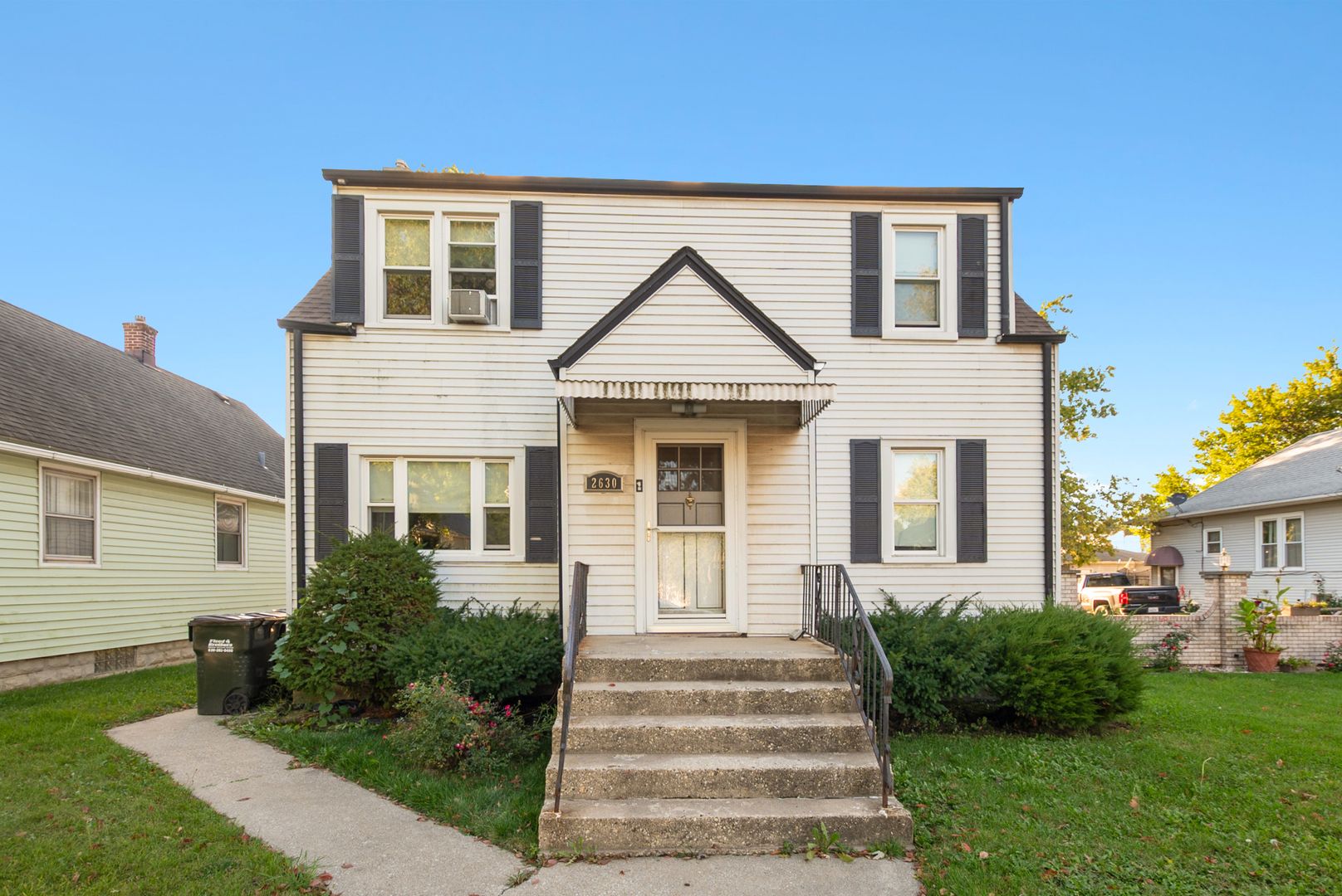 2630 Commercial Avenue — South Chicago Heights, IL 60411
