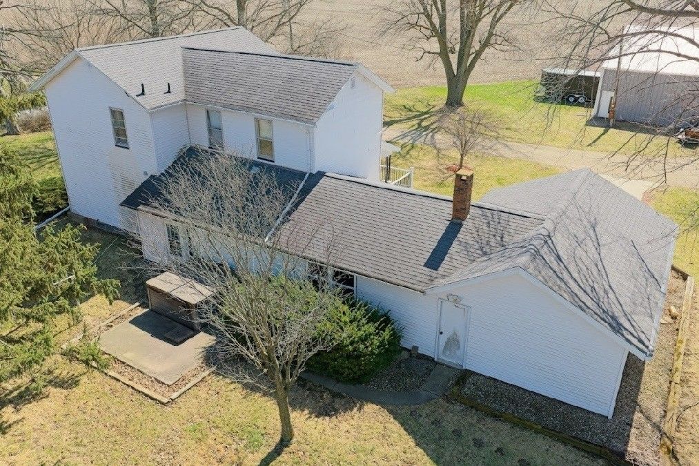 2932 IL Route 17, Galva, IL 61434