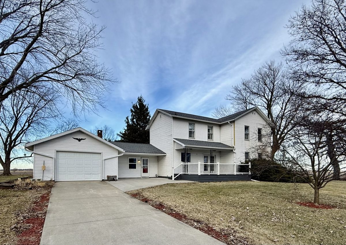 2932 IL Route 17, Galva, IL 61434