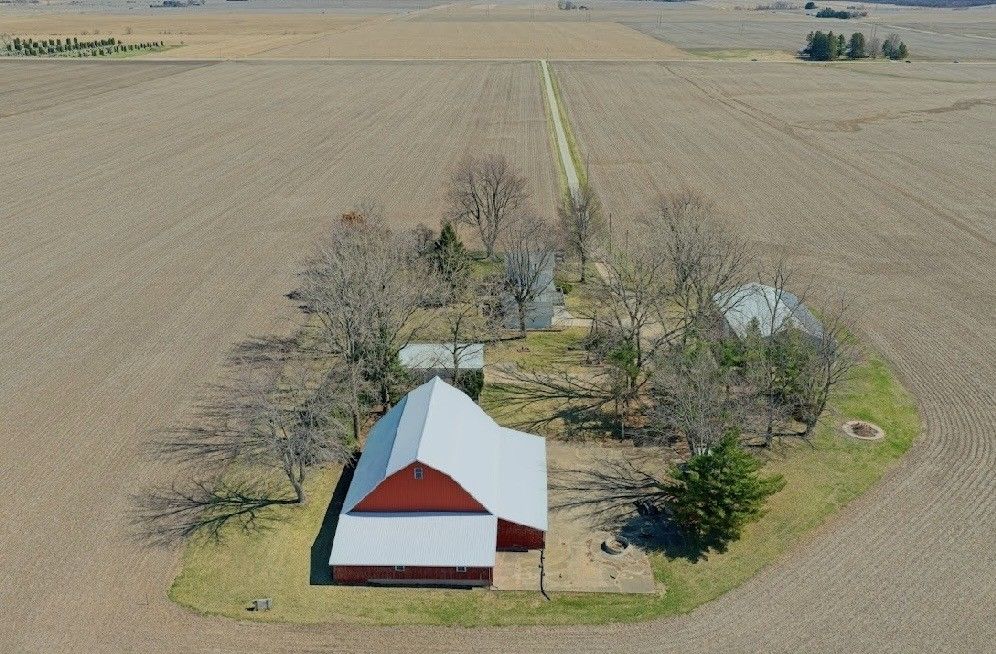 2932 IL Route 17, Galva, IL 61434