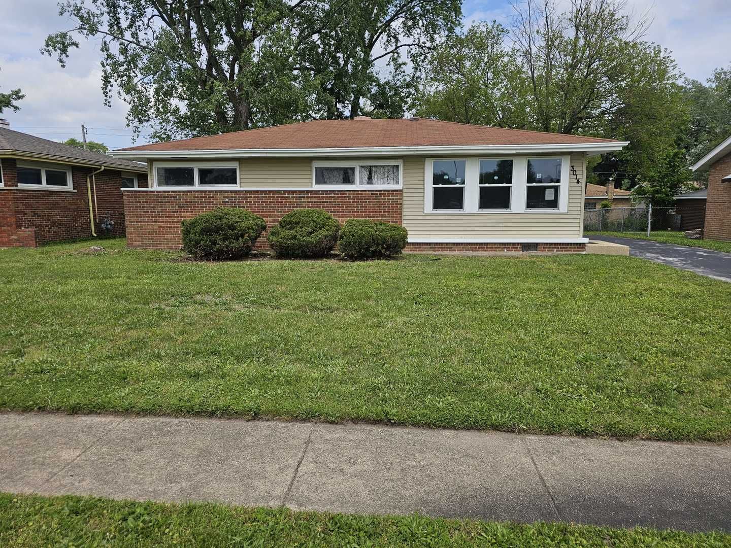 3014 W 163rd Street — Markham, IL 60428