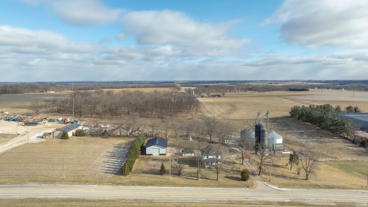 6259 N Pecatonica Road, Pecatonica, IL 61063