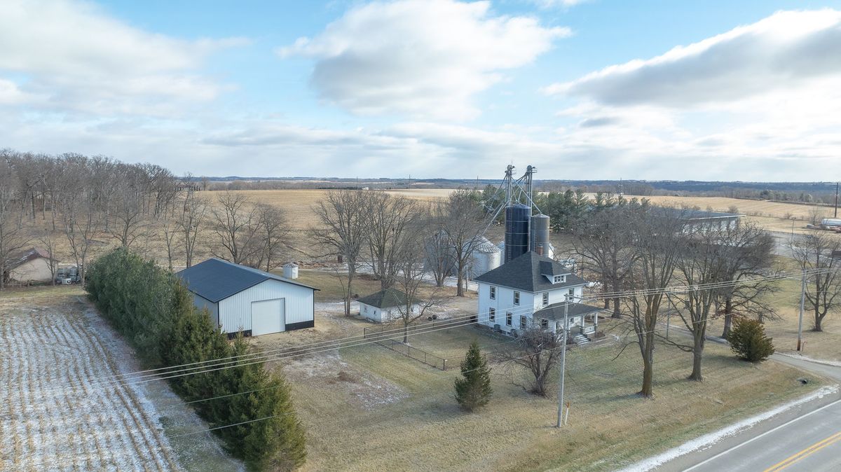 6259 Pecatonica Road, Pecatonica, IL 61063