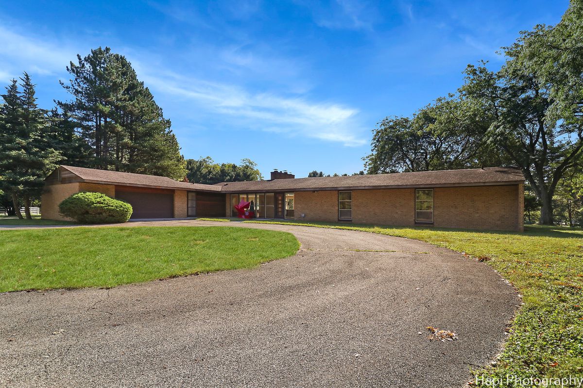 80 Meadow Hill Road, Barrington Hills, IL 60010