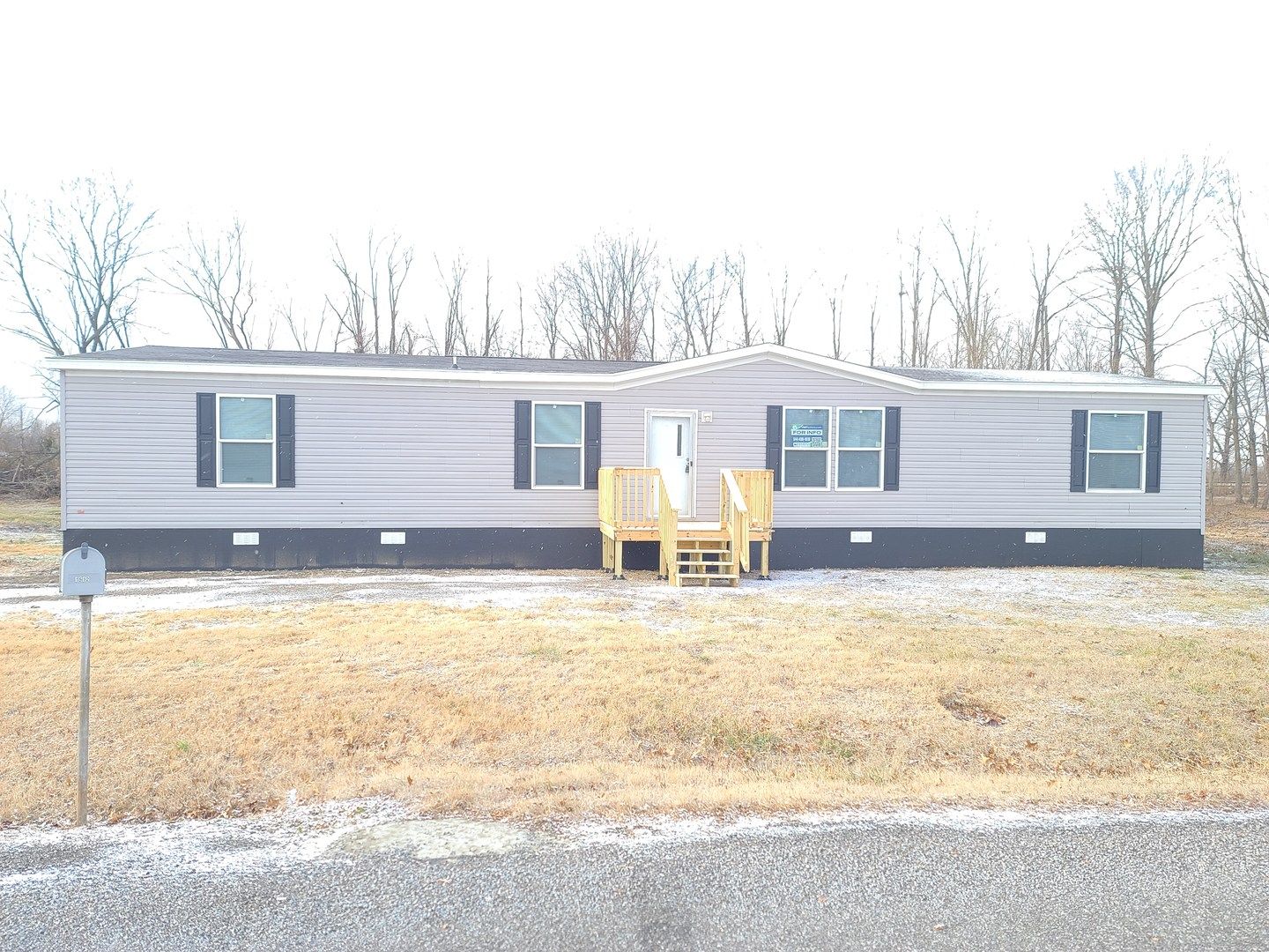 1507 N Oak Street — Duquoin, IL 62932