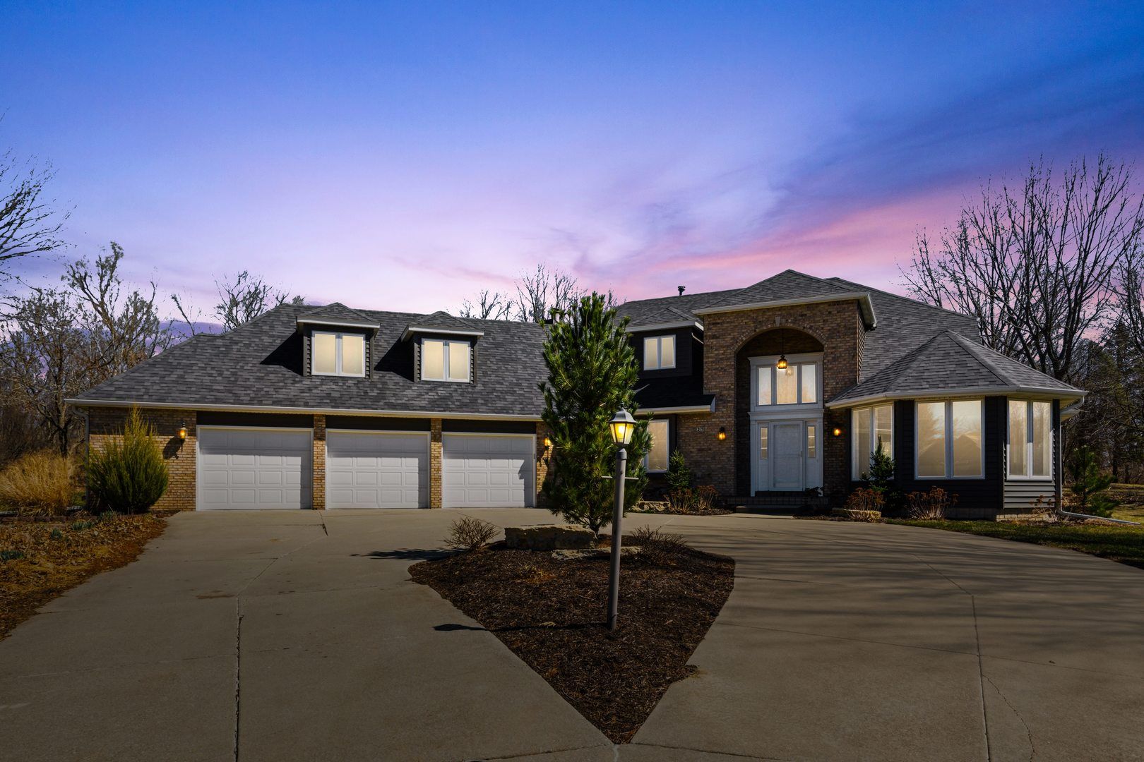 25 Timber Ridge Drive — Coal Valley, IL 61240