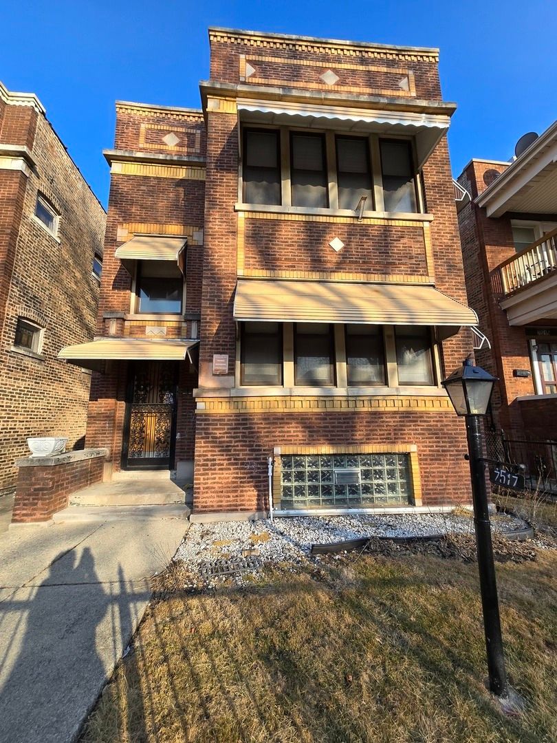7517 S Green Street — Chicago, IL 60620