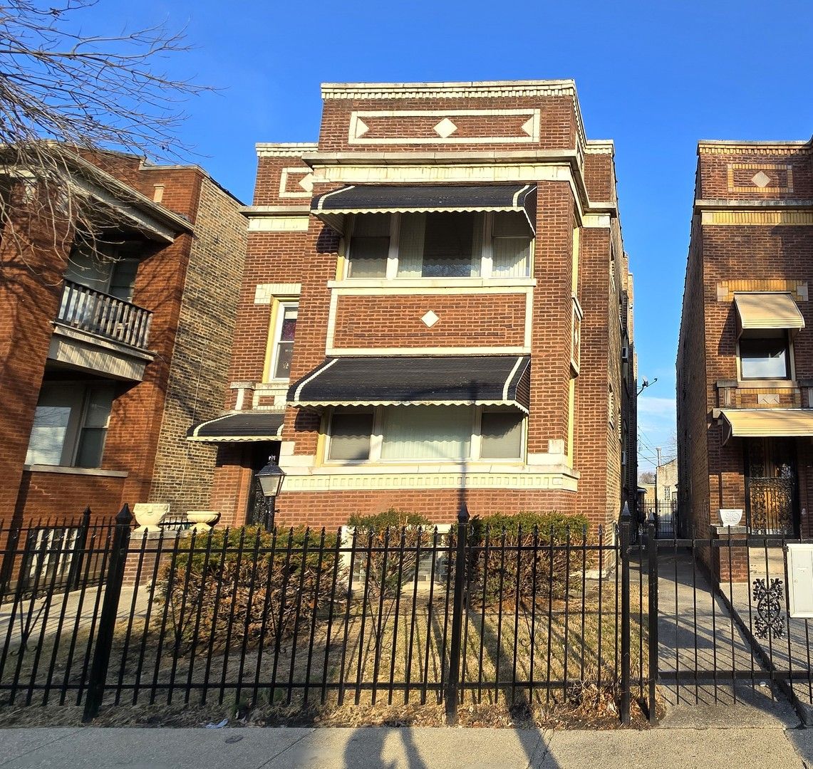 7515 Green Street, Chicago, IL 60620
