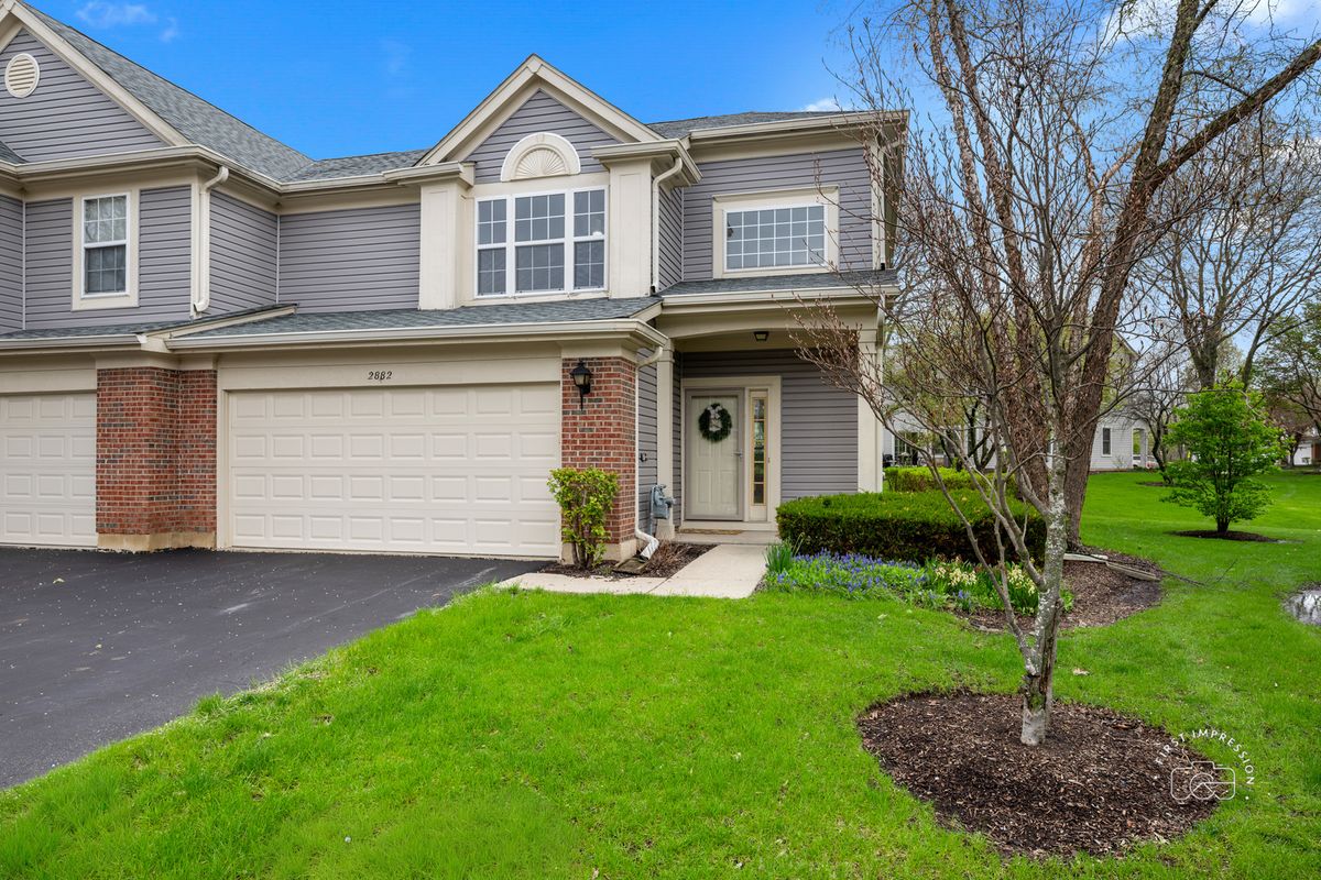 2882 Ashling Court, Schaumburg, IL 60193