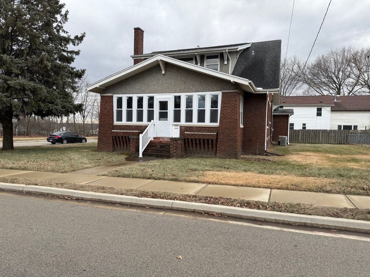 1204 6th Street — Peru, IL 61354