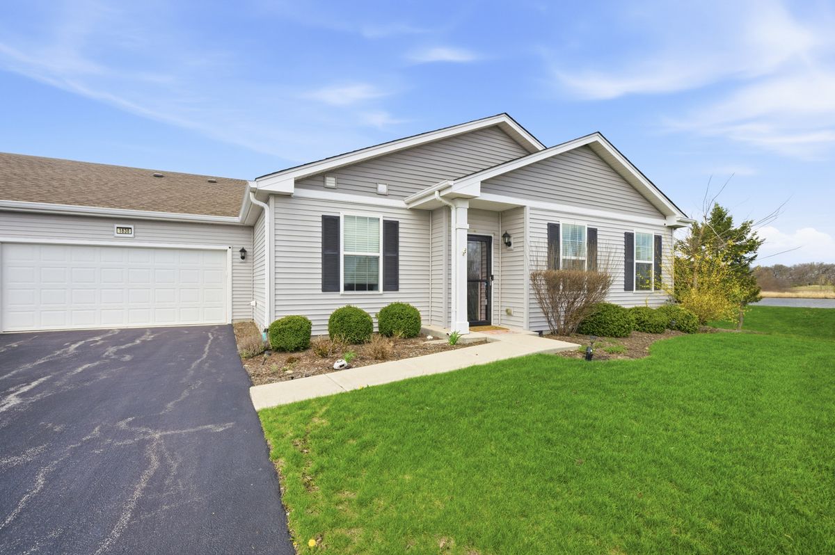 1838 Southern Circle, Pingree Grove, IL 60140