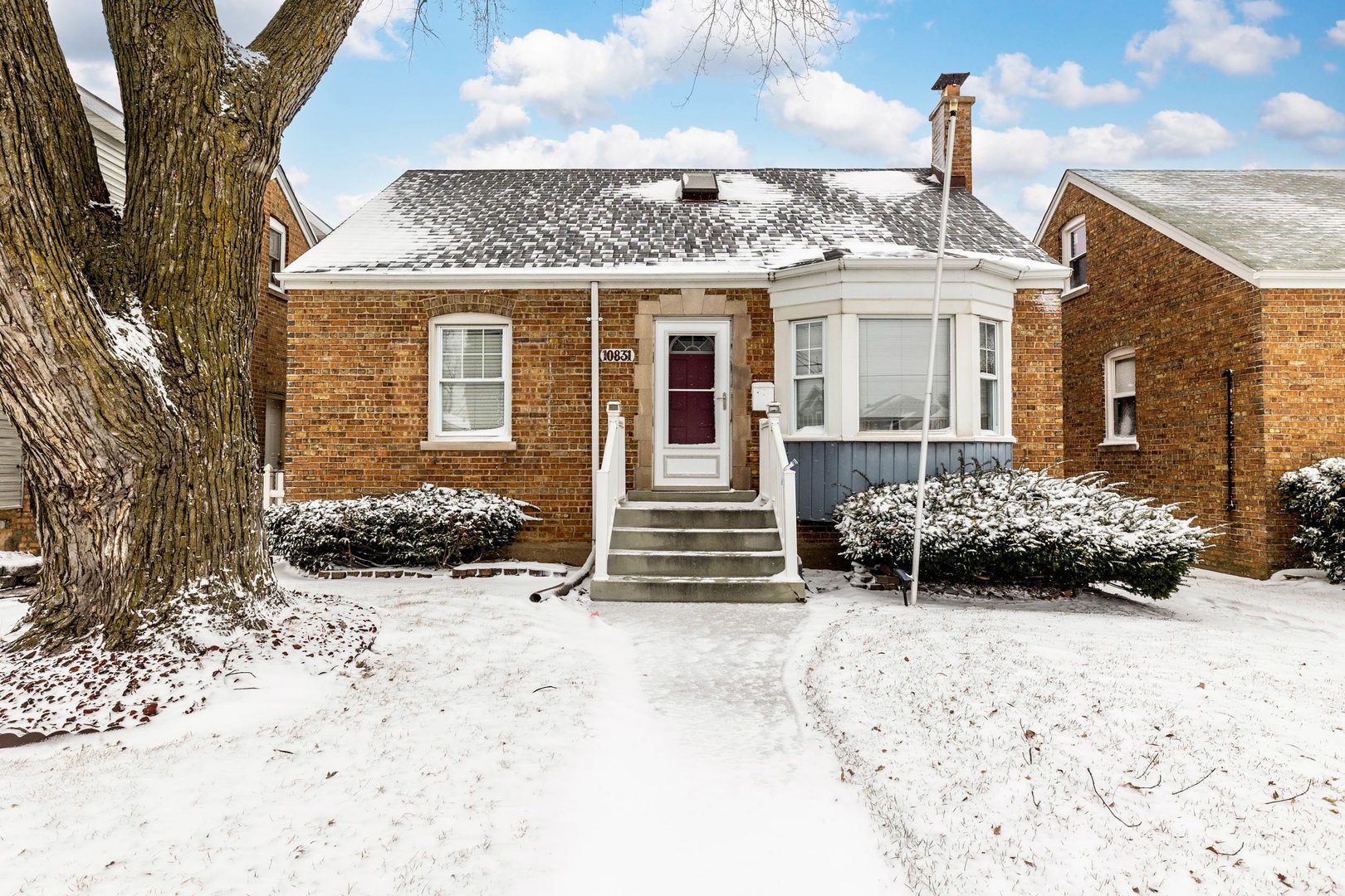 10831 S Kedzie Avenue — Chicago, IL 60655