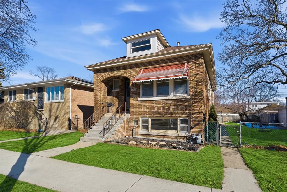 4209 Custer Avenue, Lyons, IL 60534