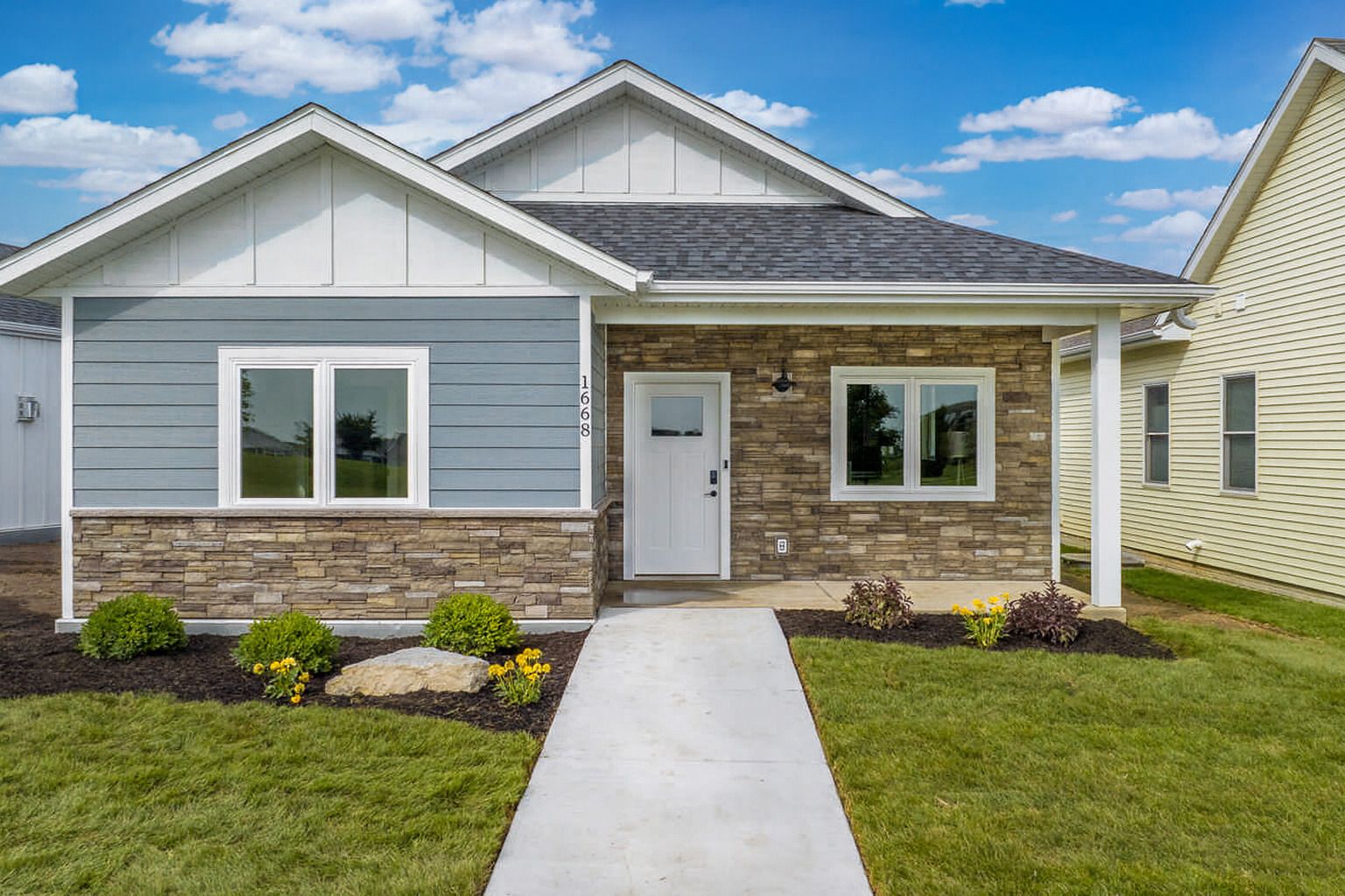 1668 Olde Brandy Lane — Davenport, IA 52807
