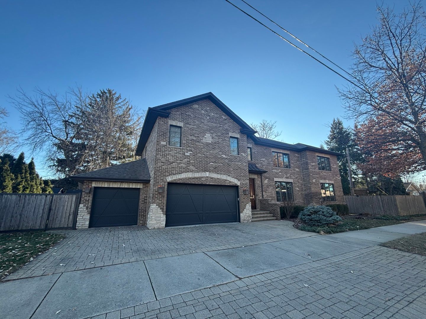 7007 W Hayes Avenue — Chicago, IL 60631