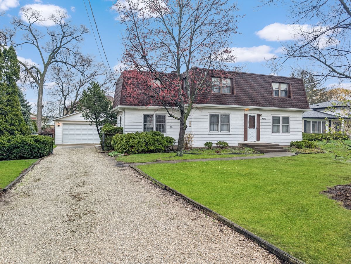 9319 Knight Avenue, Des Plaines, IL 60016