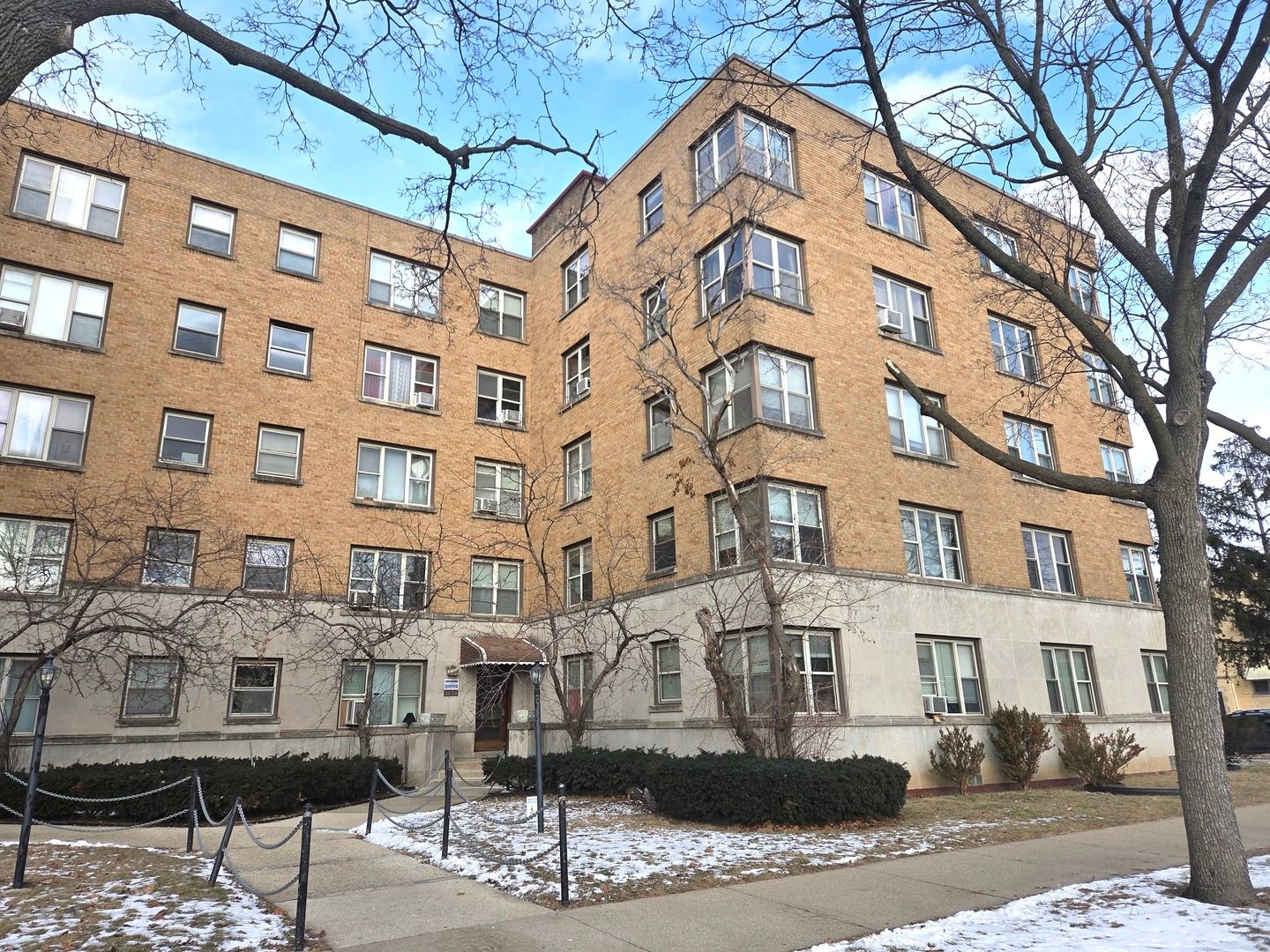 2606 W Balmoral Avenue #507 — Chicago, IL 60625