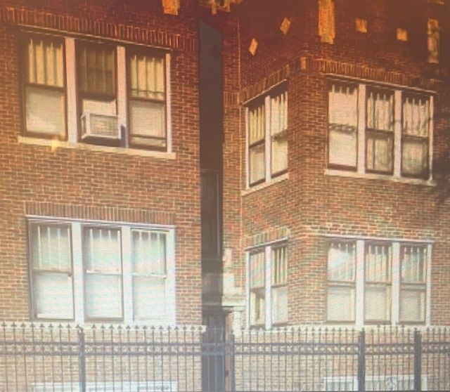 7914 S May Street — Chicago, IL 60620