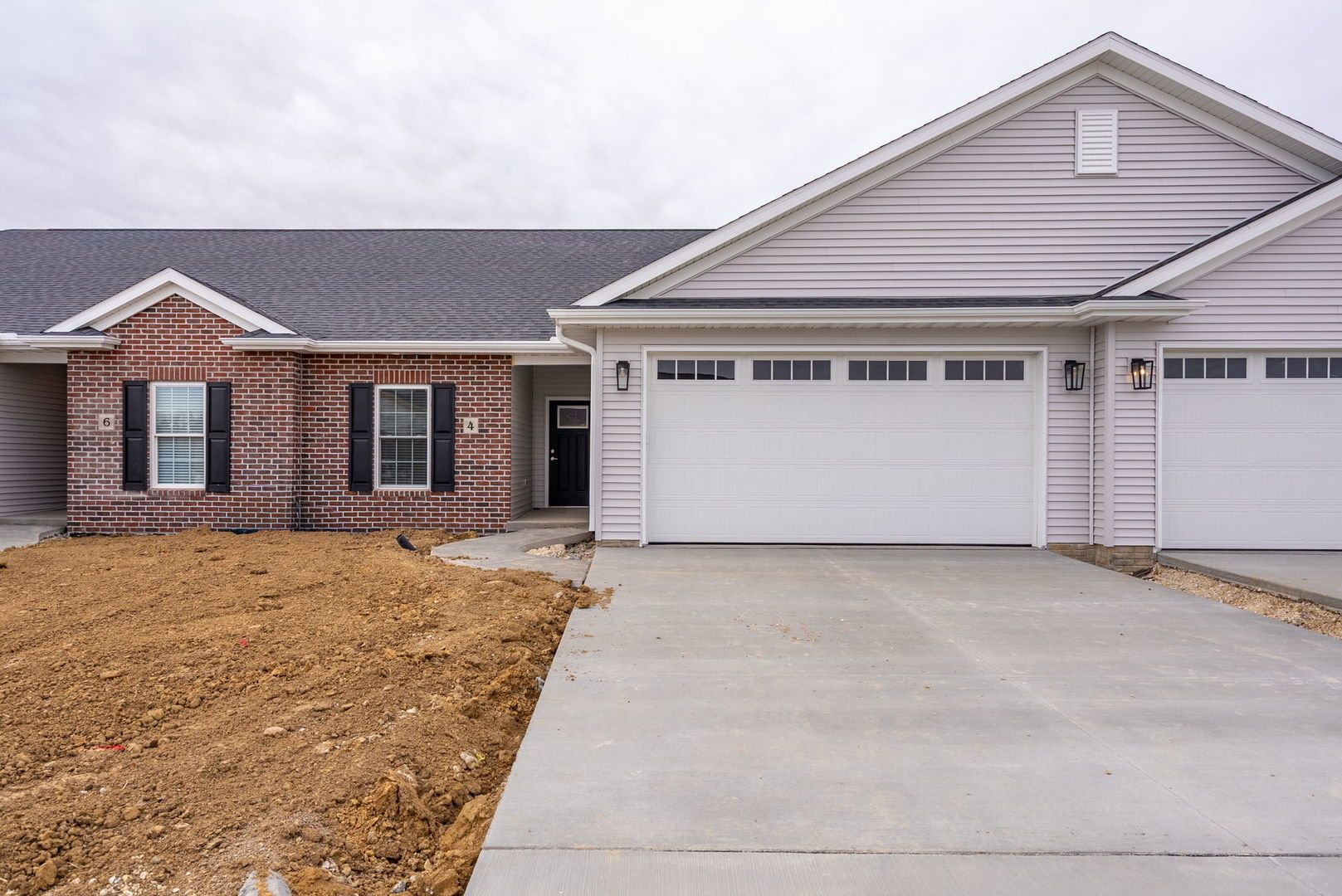 4 FRANK Court — Leclaire, IA 52753