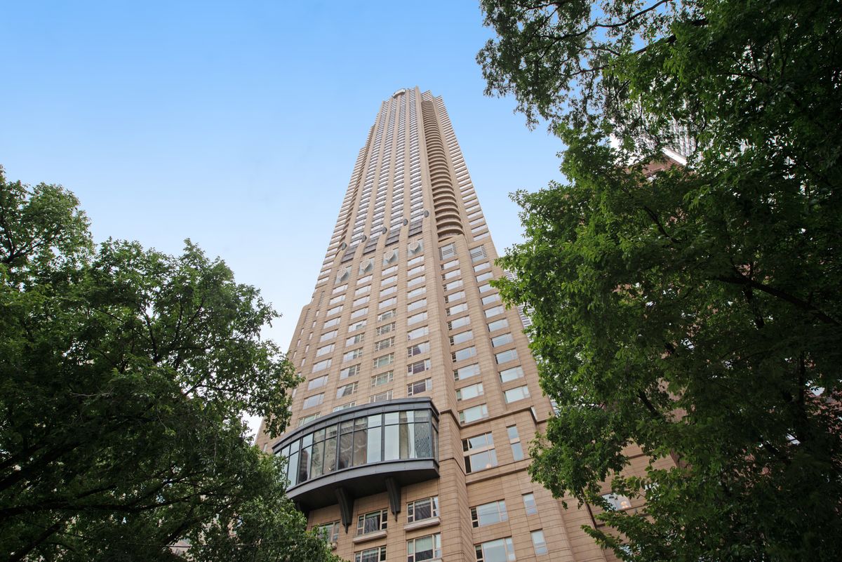 800 MICHIGAN Avenue, Chicago, IL 60611