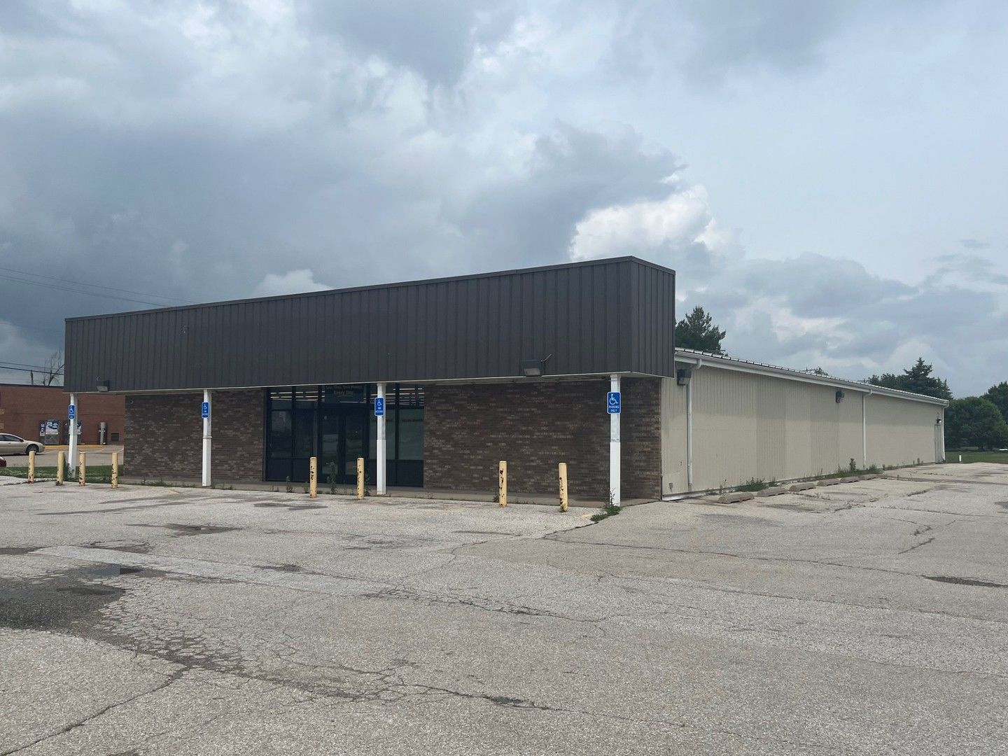 702 US-61 N — Wapello, IA 52653