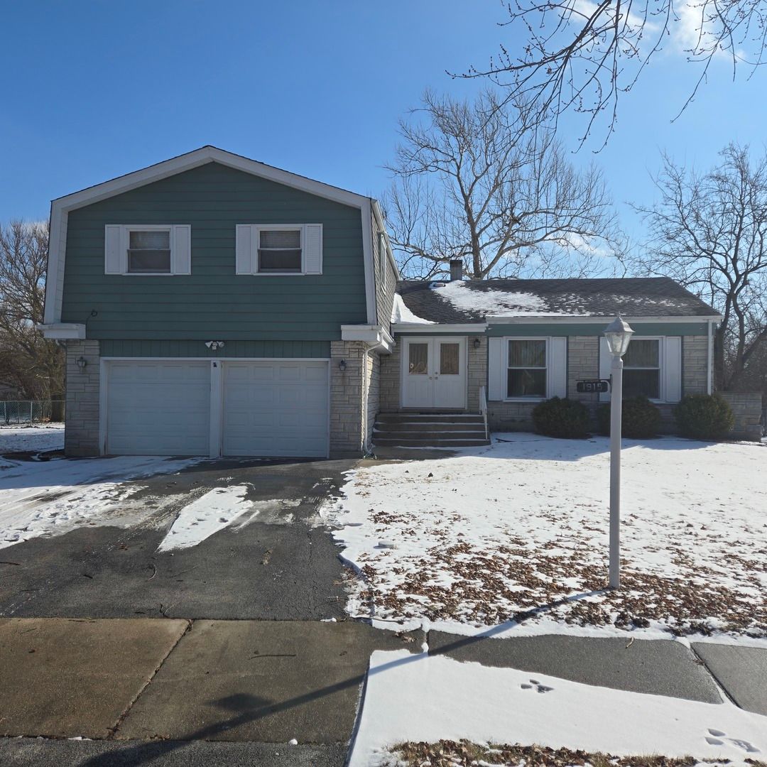 1915 TINA Lane — Flossmoor, IL 60422
