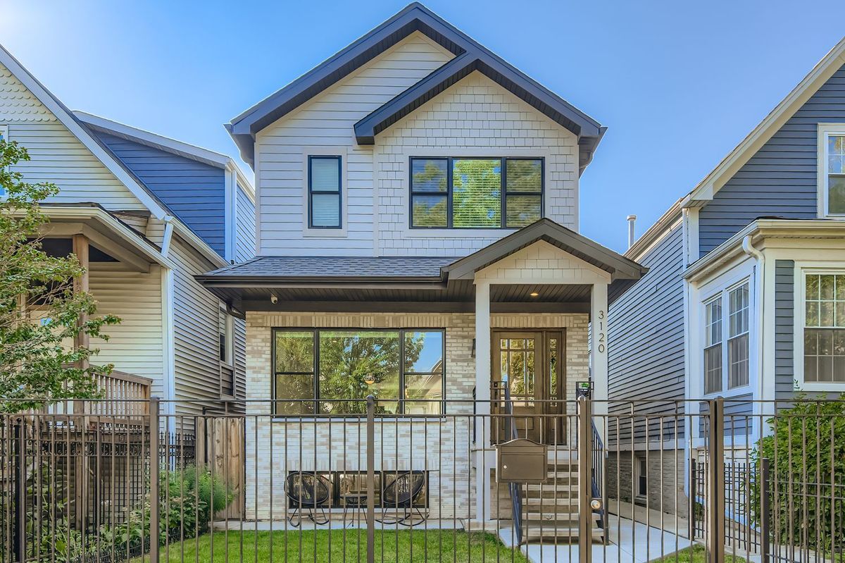 3120 Spaulding Avenue, Chicago, IL 60618