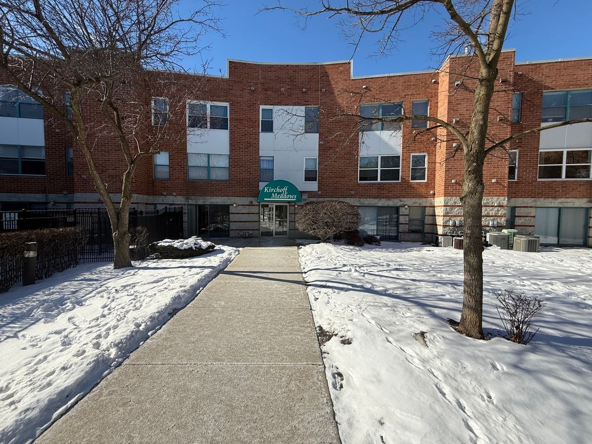 3265 Kirchoff Road, Rolling Meadows, IL 60008