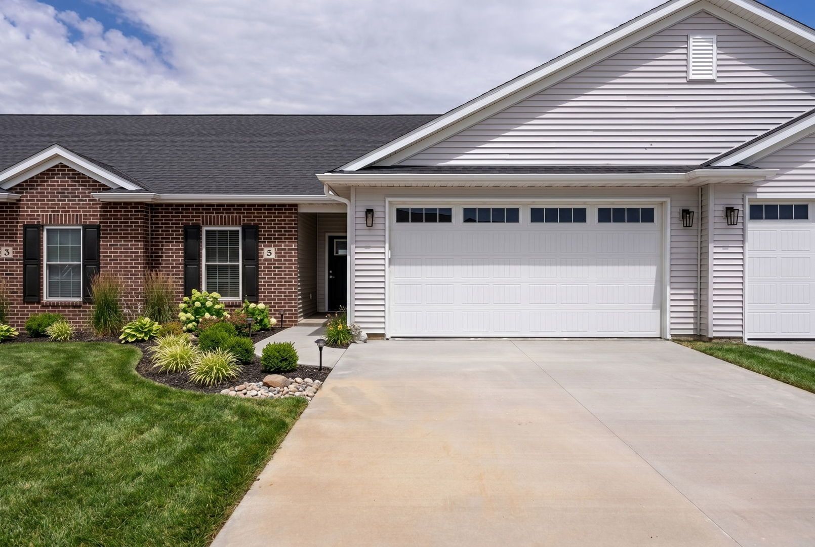 5 FRANK Court — Leclaire, IA 52753