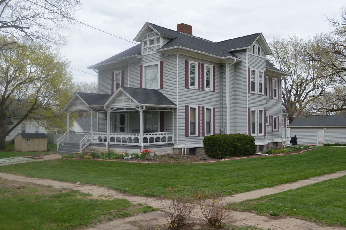 340 S Main Street, Sheffield, IL 61361