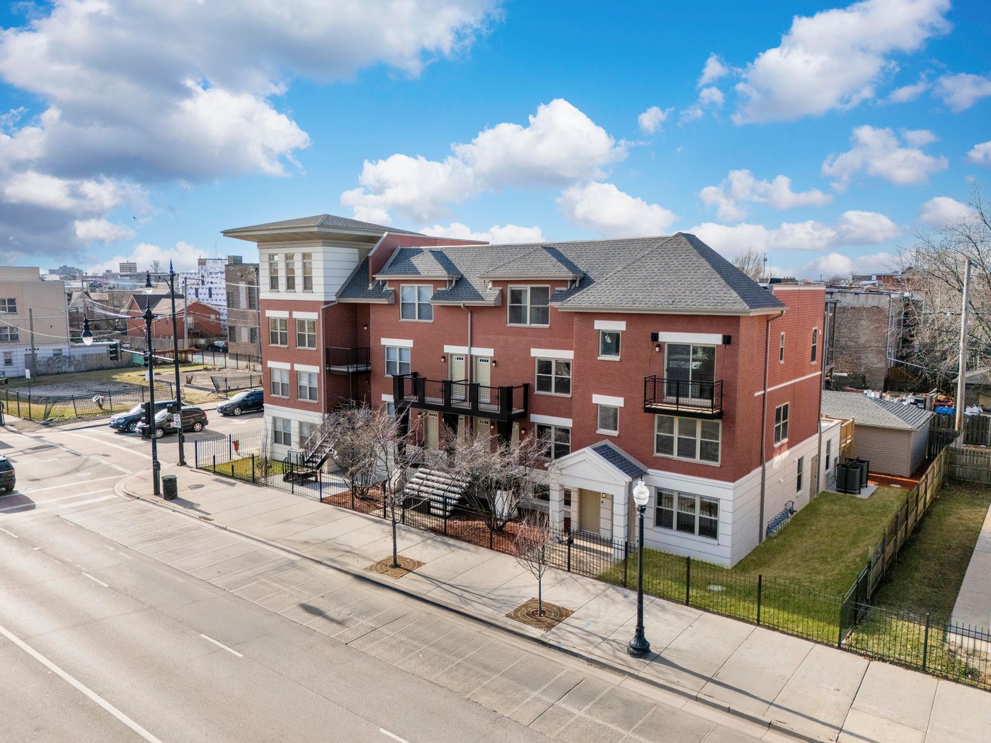 220 S Western Avenue #A — Chicago, IL 60612