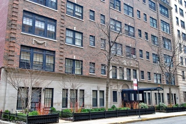 230 E Delaware Place #1E — Chicago, IL 60611