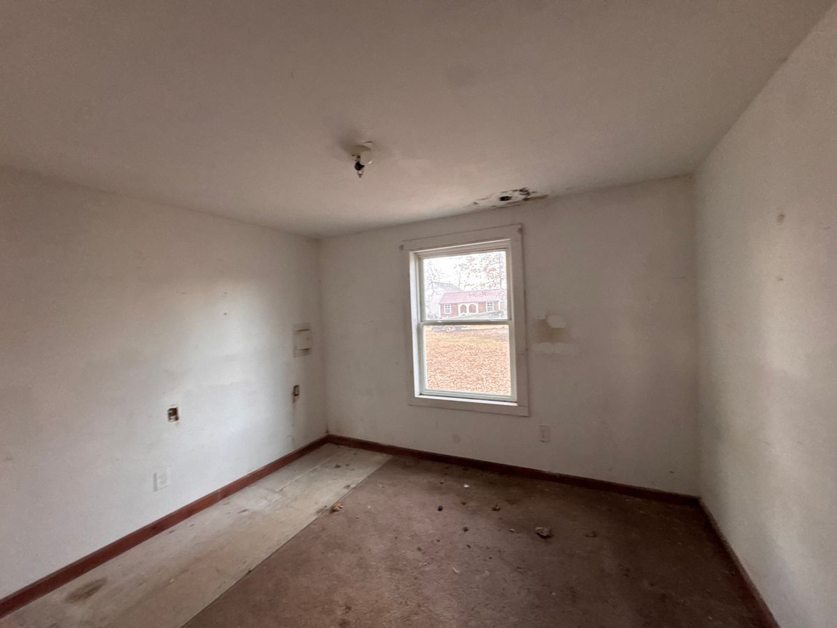 454 S 7th Avenue, Canton, IL 61520