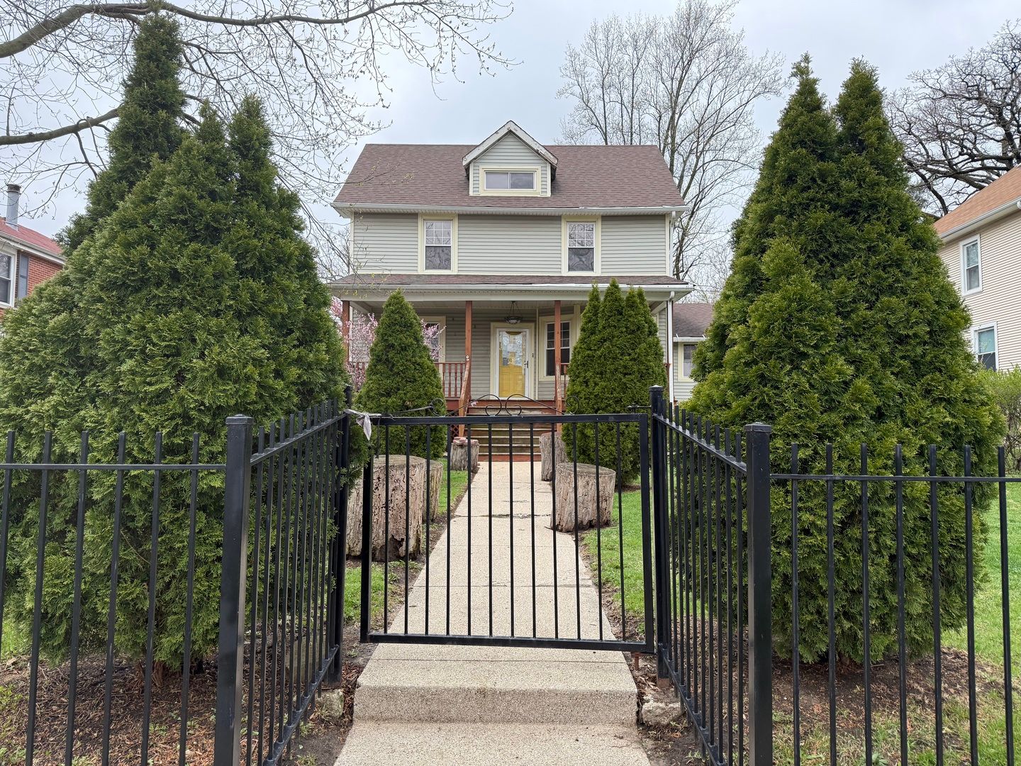 10228 S Prospect Avenue — Chicago, IL 60643