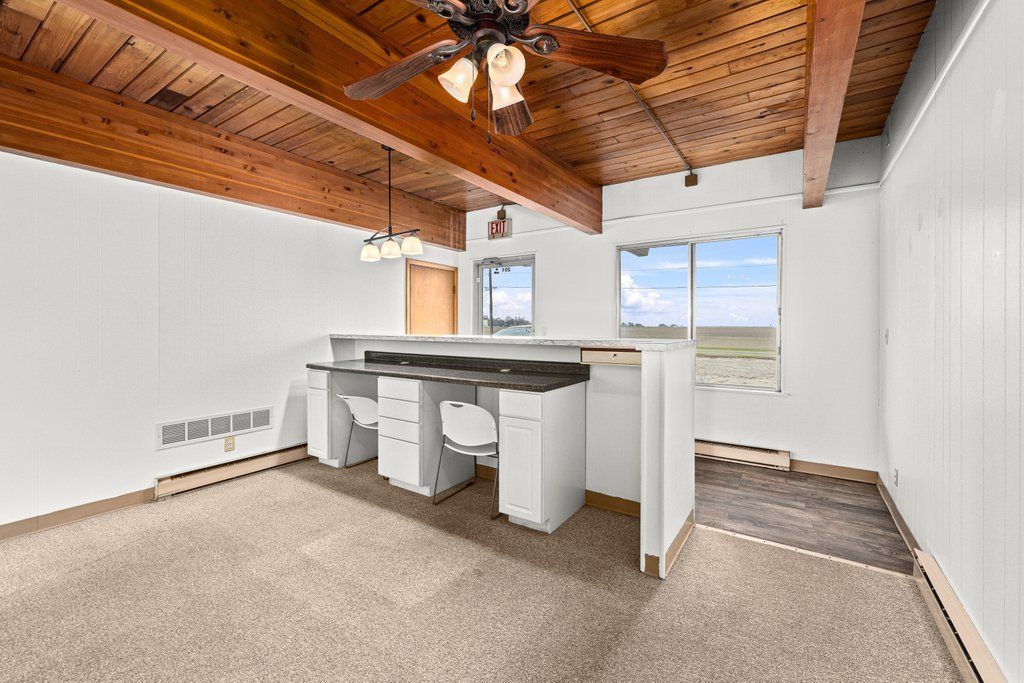 102 Townsedge Road #201, Kewanee, IL 61443