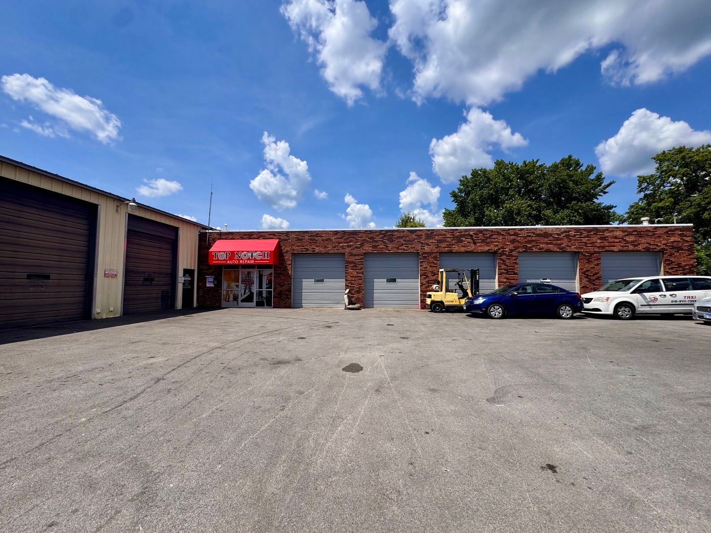 1202 W Dufour Street — Marion, IL 62959