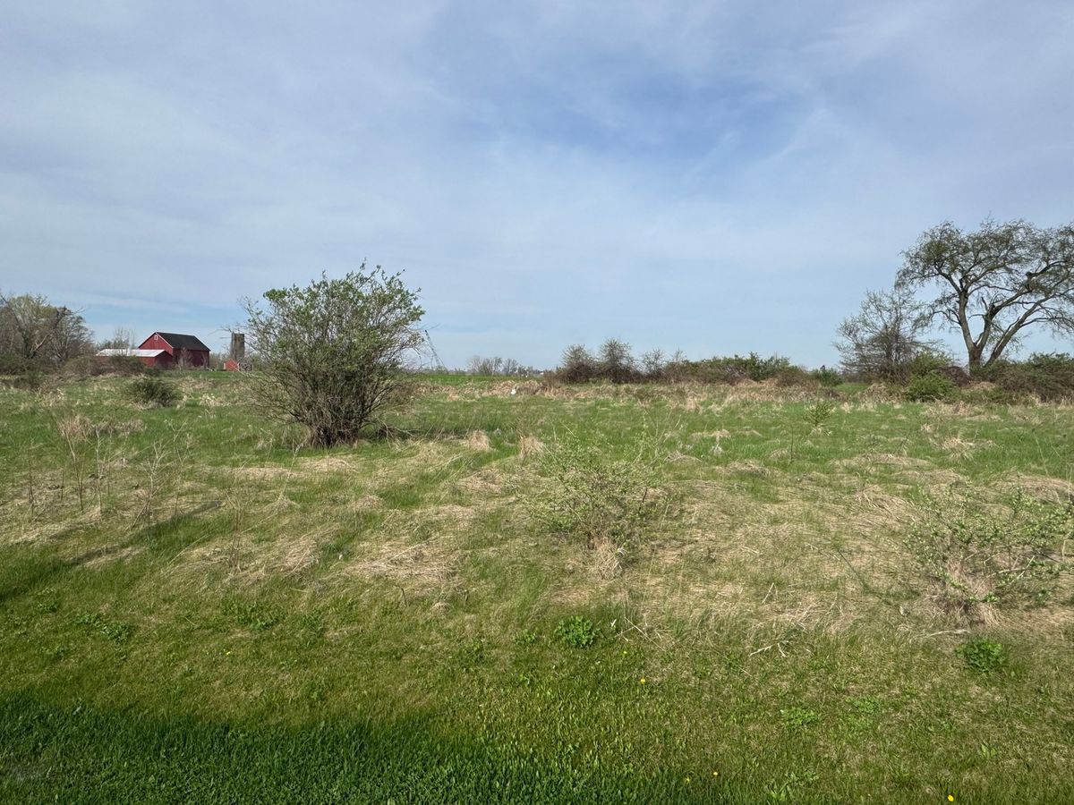 104 Kyle Lane, Kirkland, IL 60146