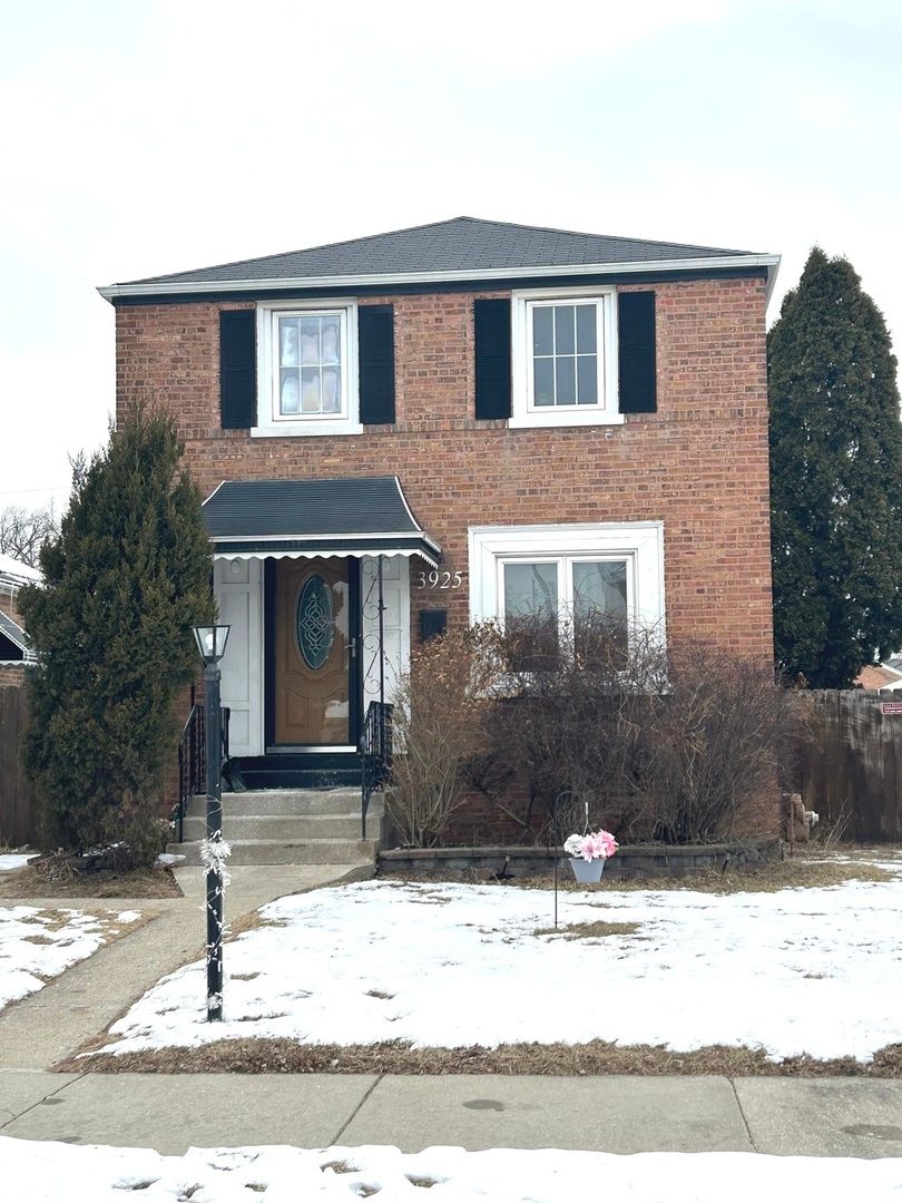 3925 Adams Street — Bellwood, IL 60104