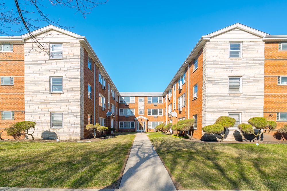 36 Kensington Avenue — La Grange, IL 60525