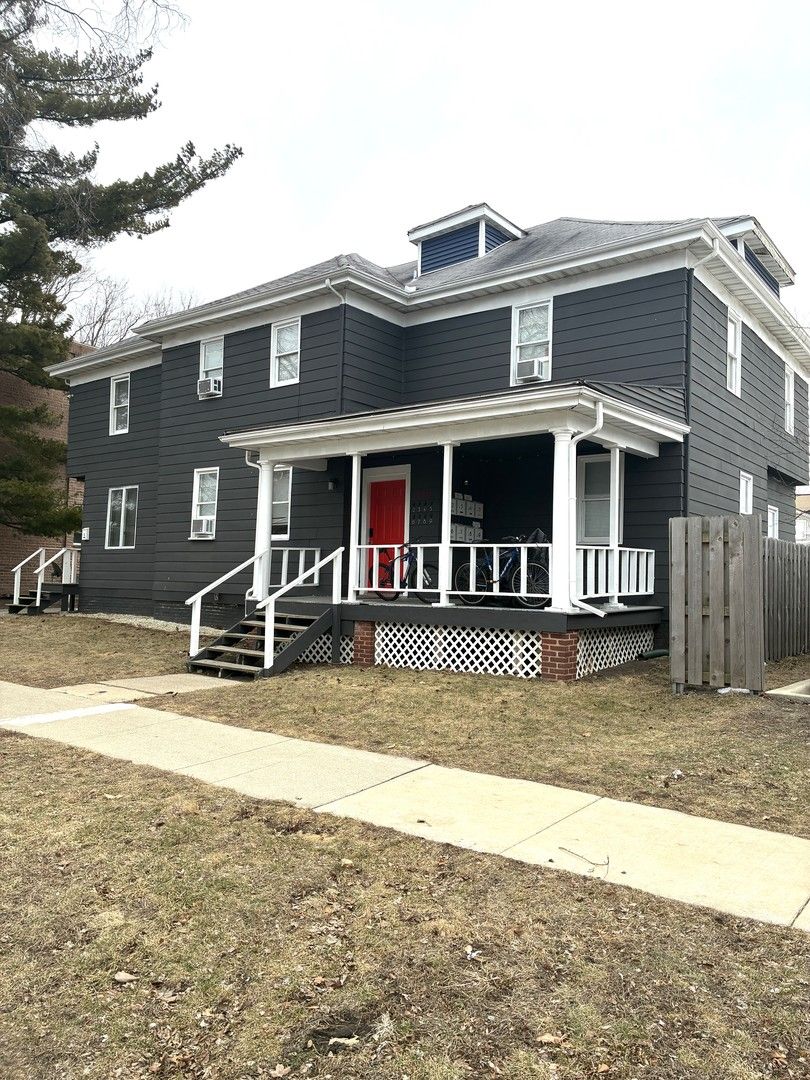 613 W Church Street — Champaign, IL 61820