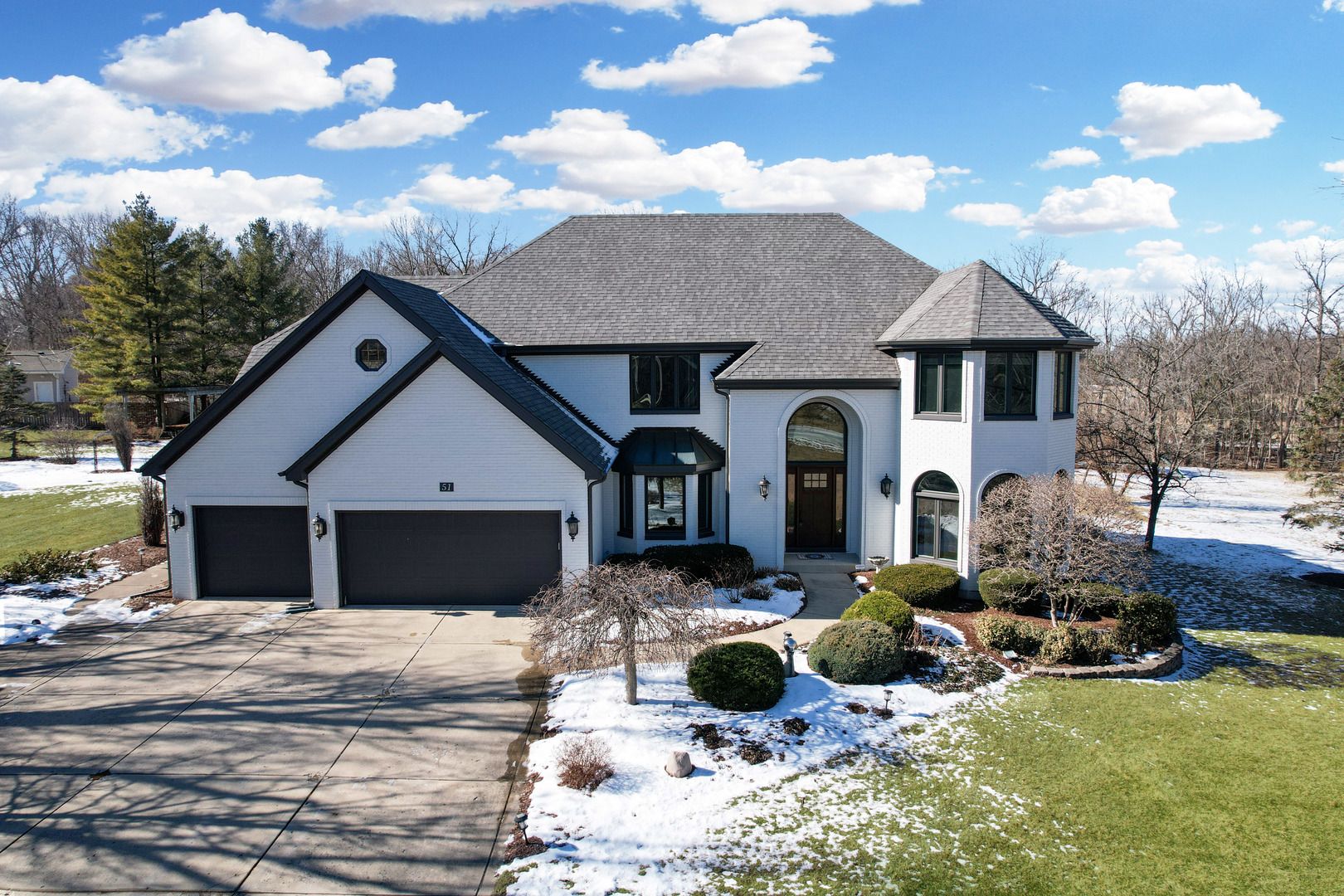 51 Crestview Drive — Oswego, IL 60543