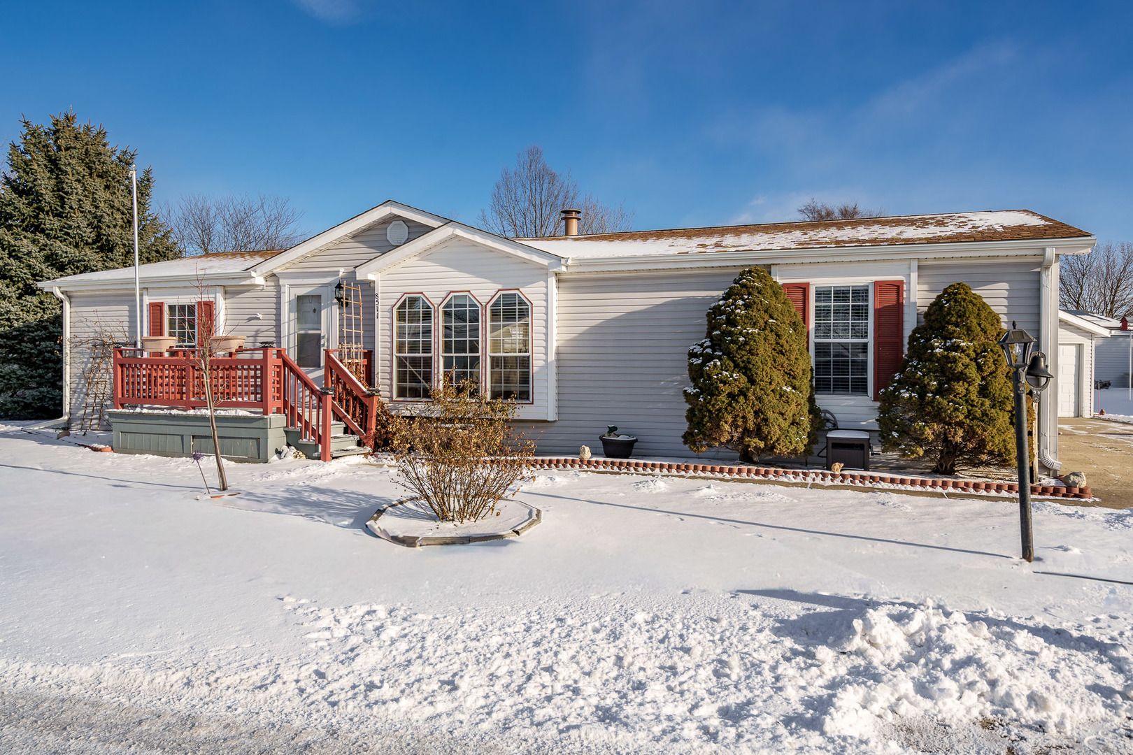 8511 Fig Tree Lane — Roscoe, IL 61073