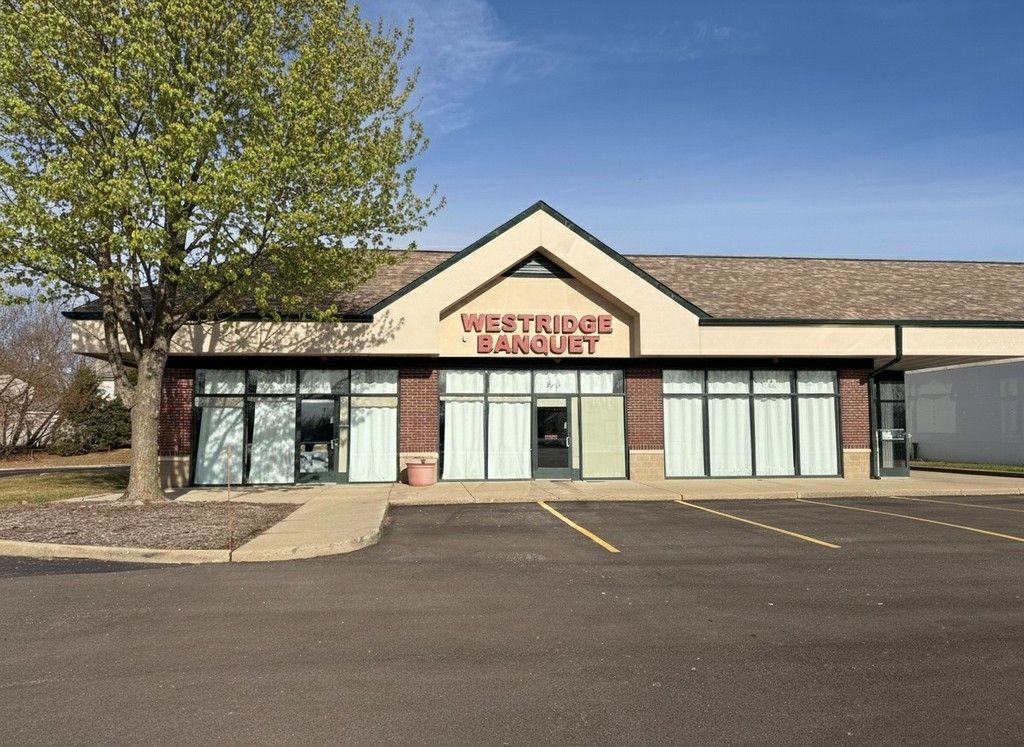 626 E State Road #626-632 — Island Lake, IL 60042