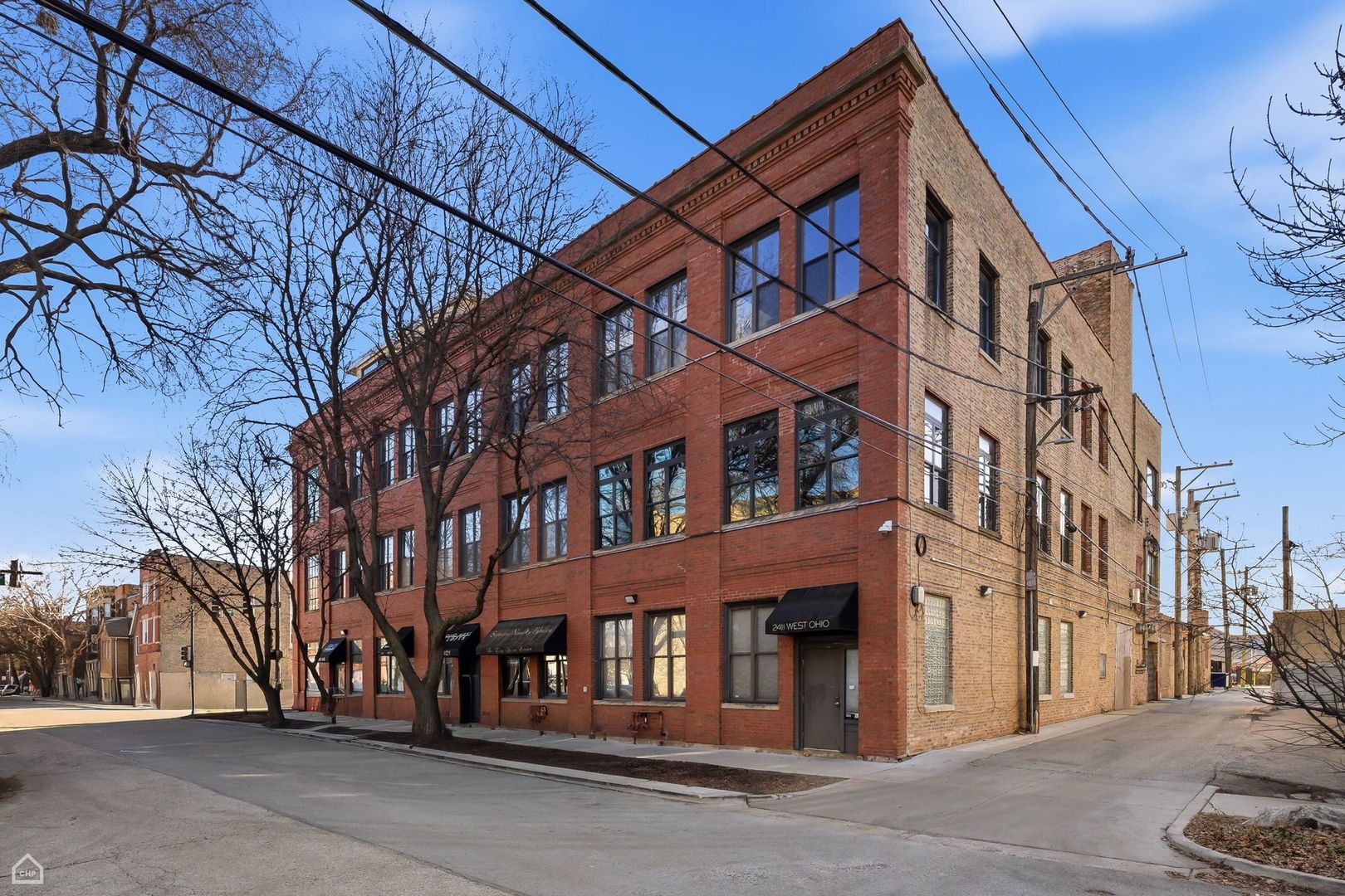 2401 W Ohio Street #NW — Chicago, IL 60612