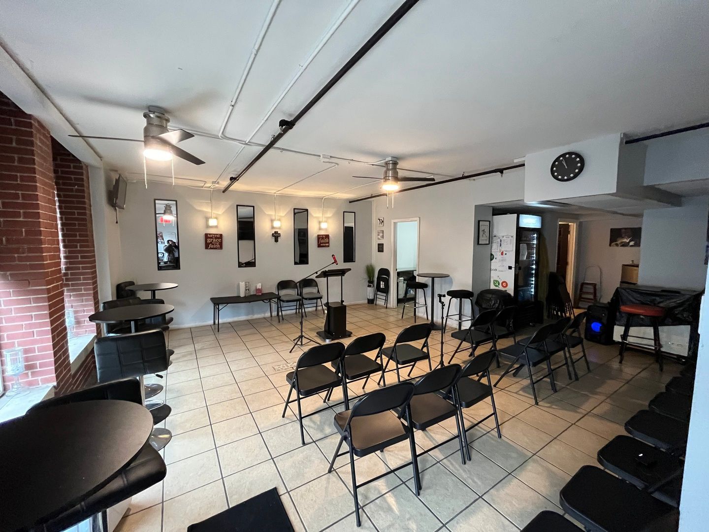 3957 S King Drive — Chicago, IL 60653