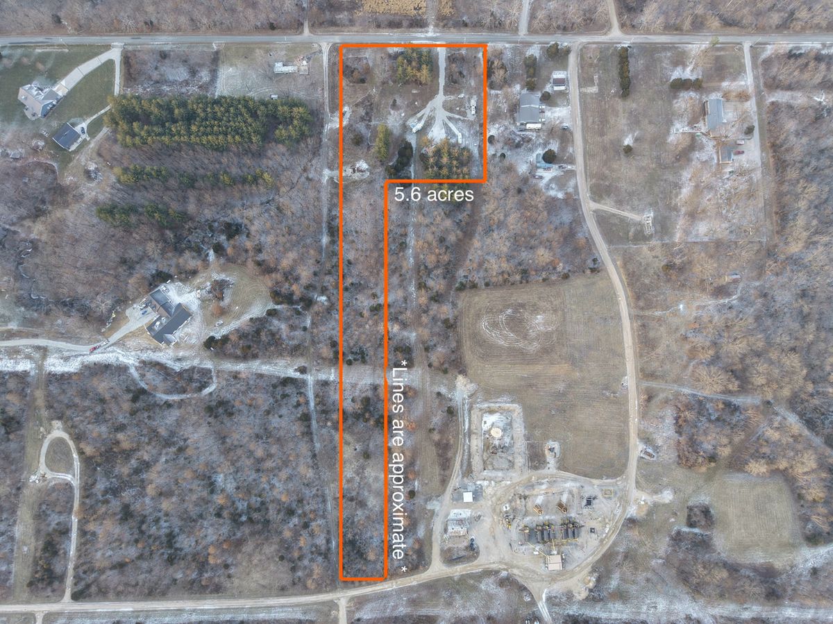 2878 Lazy Acre Road, Odin, IL 62870